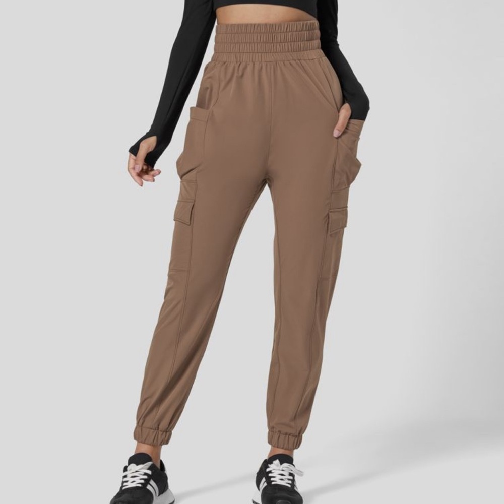 Halara Foldover Cargo Joggers (Brown) Size XL